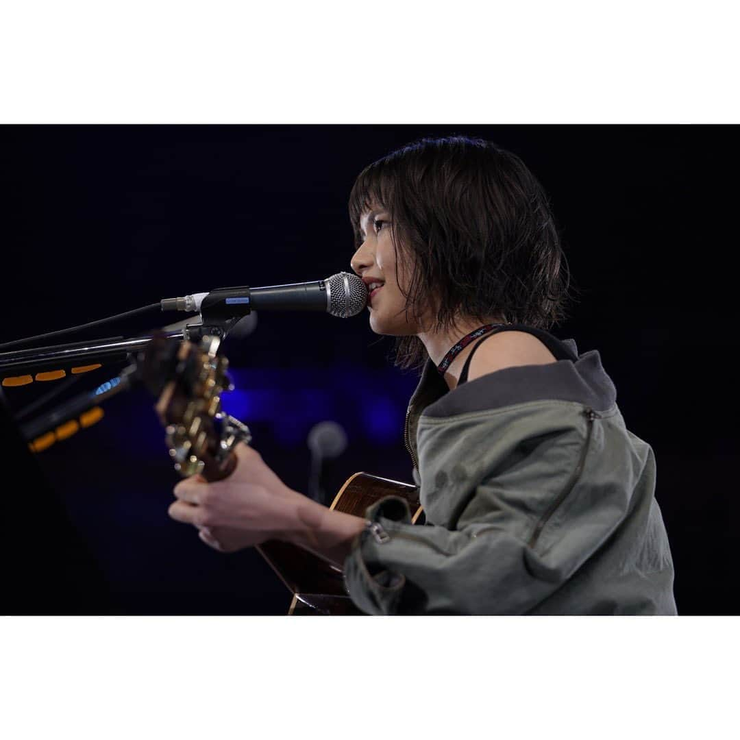 Anlyさんのインスタグラム写真 - (AnlyInstagram)「SPACE SHOWER TV “J-WAVETOKYO GUITAR JAMBOREE 2019” @両国国技館 再放送決定⚡️Anly放送日程⇒10月3日(土)19:00〜21:00予定⚡️ ・ ・ ・ Part1 9月19日(土)19:00〜21:00 斉藤和義、トータス松本、奥田民生、井上陽水、竹原ピストル、田島貴男/ORIGNAL LOVE、真心ブラザーズ  Part2 10月3日(土)19:00〜21:00 秦基博、石崎ひゅーい、渡辺大知、平井 大、あいみょん、田中和将（Grapvine）、Anly  @jwave813 @anly_singer_staff #anly #bohemianrhapsody #looppedal #tokyo #guitar #yamaha #ovation」9月12日 6時27分 - anly_singer