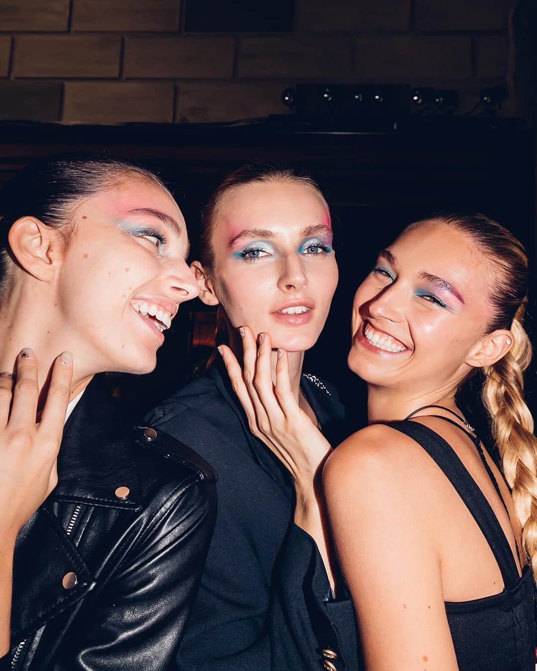 Fashion Weekのインスタグラム：「Mood because #NYFW starts in 2 days! Look back at past runways and get all-access to this season's shows, panels and more at @NYFW: The Shows when you sign up on NYFW.com, link in bio.  Shown here, backstage at @csiriano at #NYFW.」