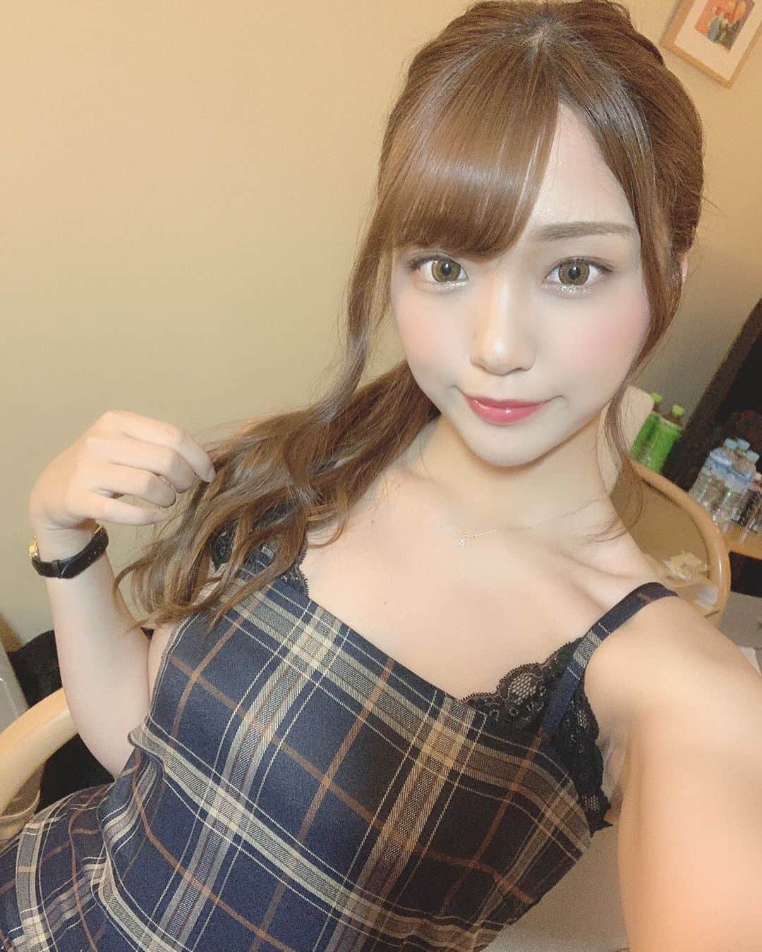 のインスタグラム：「安定の可愛さ✨  ACT Instagram #木下ひまり  #セクシー女優  #av女優  #act娘」
