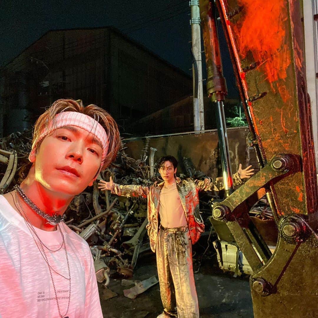 ドンヘさんのインスタグラム写真 - (ドンヘInstagram)「B.A.D」9月12日 18時11分 - leedonghae