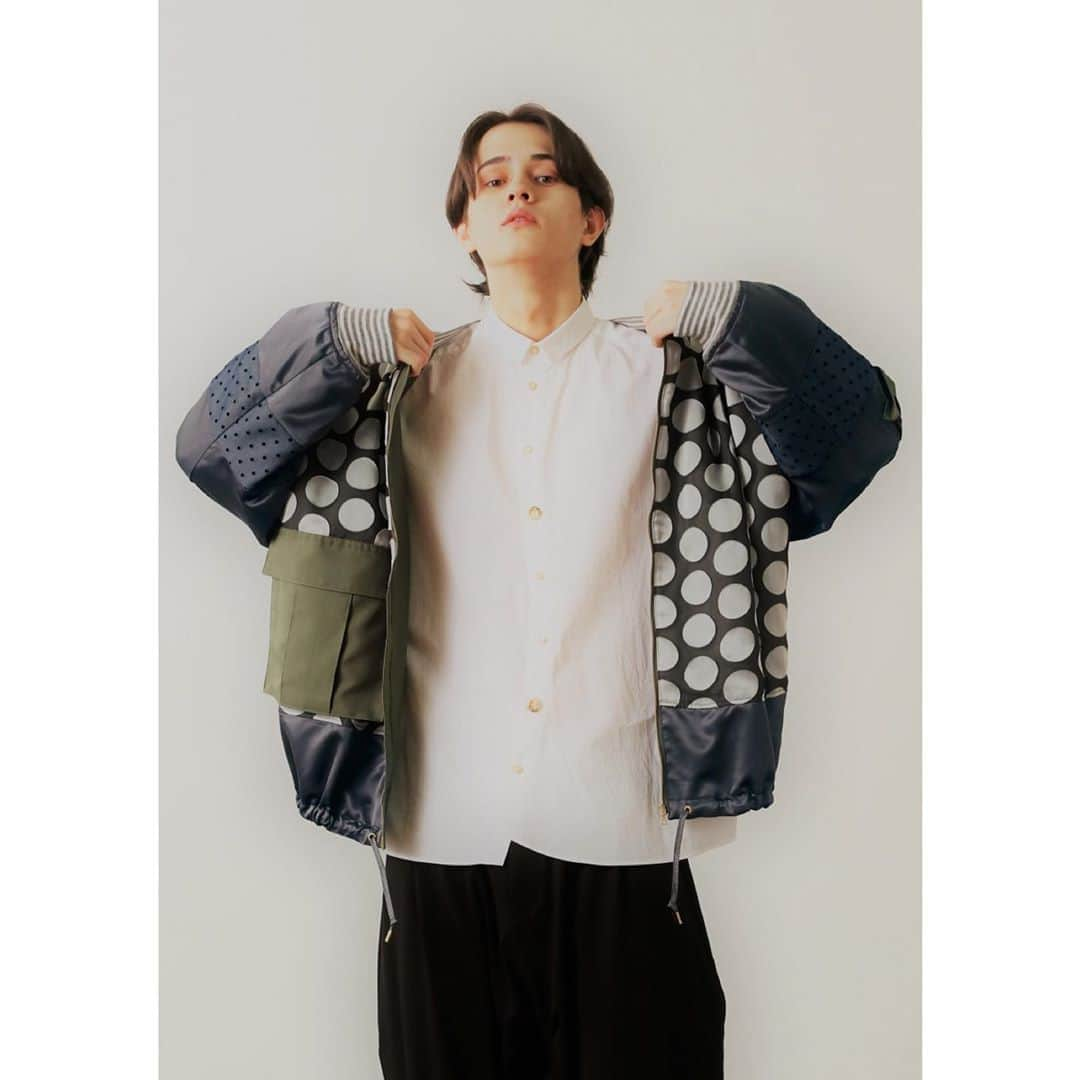 FRAPBOISofficialさんのインスタグラム写真 - (FRAPBOISofficialInstagram)「New Arrivals  Blouson 40,000yen+tax  Shirt 16,000yen+tax  In Stores Now  #frapbois #フラボア #2020 #2021 #autumn #winter #pressedflower #プレスドフラワー #押し花 #20 #20years #20周年 #blouson #ブルゾン #ma-1 #dot #ドット #水玉 #みずたま #shirt #シャツ #designshirt #デザインシャツ #relax #リラックス #relaxsilhouette #リラックスシルエット #tokyo #japan」9月12日 18時09分 - frapbois_official