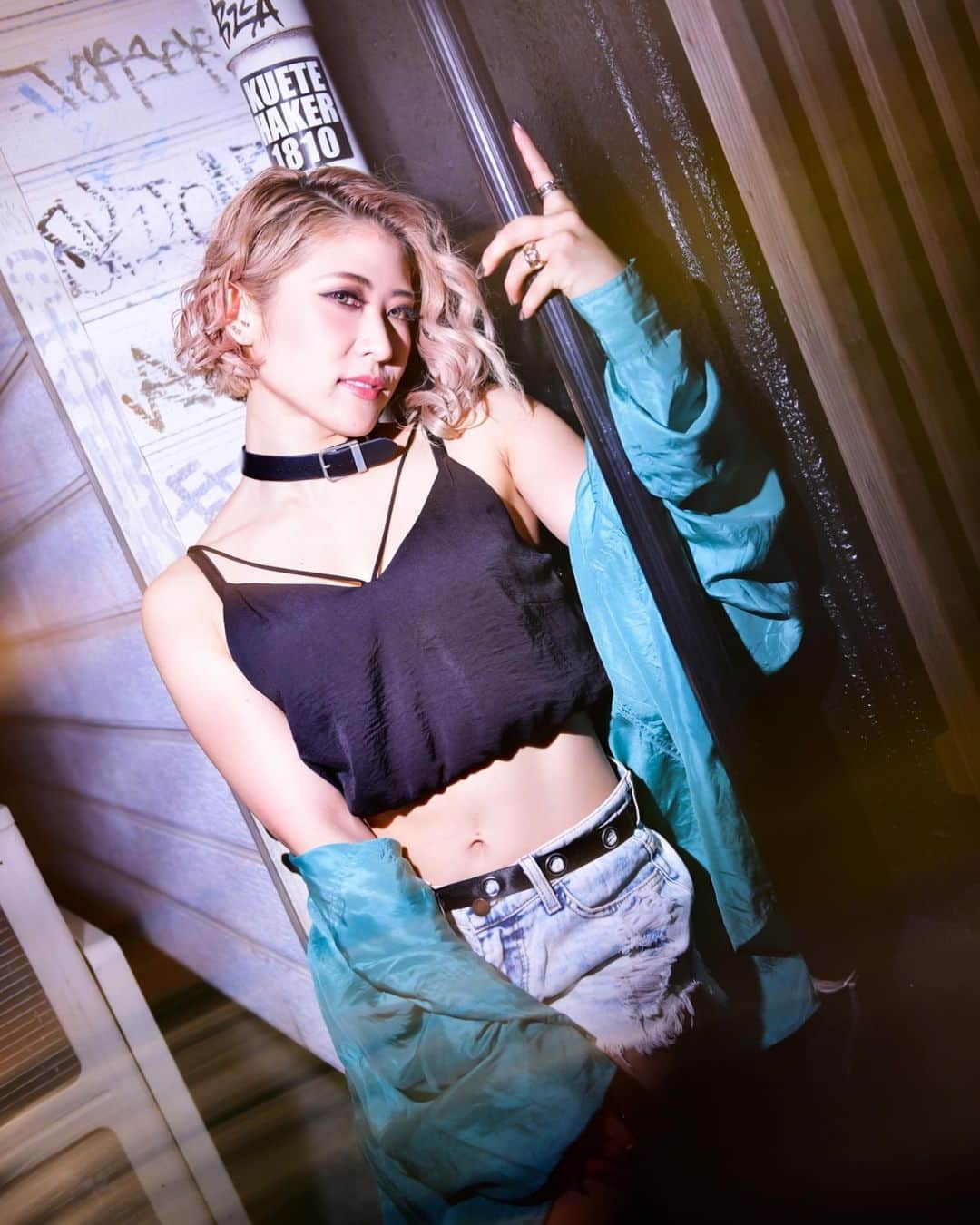 Kumiのインスタグラム：「. 毎日充実しております✨ . 今、人生で1番輝いてるなーあ！！ . って思える事が幸せ🖤 . . . #バーレスク東京 #スーパーバーレスク東京 #burlesque #burlesquetokyo #インスタ映え #自撮り #selfie #トレーニング女子 #筋トレ女子 #ボディメイク #workout #bodymake #poledancer #burlesquedancer #ポールダンサー　#ショーガール　#showgirl #バーレスク東京くみ」