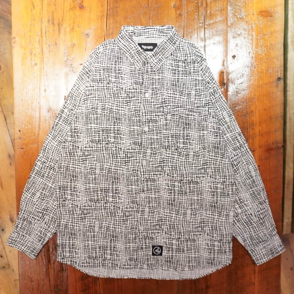 のインスタグラム：「MASSES﻿ @masses_tokyo﻿ 2020 Autumn & Winter﻿ ﻿ ﻿ ■ SHIRTS MA﻿ ￥26,400- (tax  in)﻿ ﻿ ﻿ ﻿ #masses #masses_tokyo #マシス #arknets #ark #ark_utsunomiya﻿ @arknets_official」