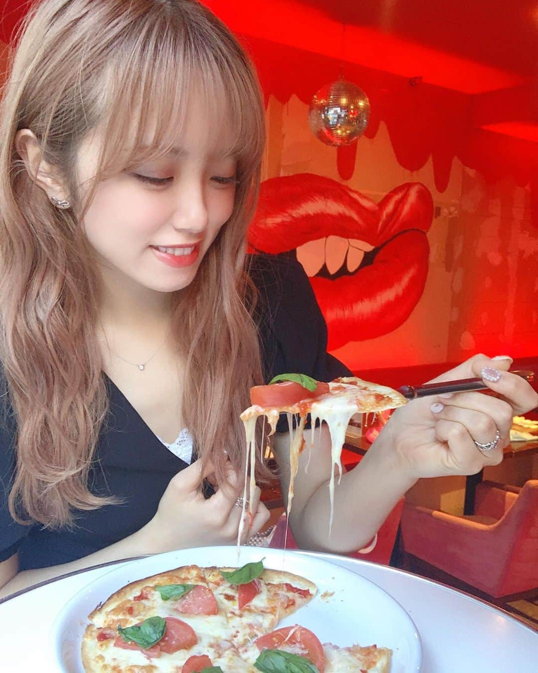 飯野雅さんのインスタグラム写真 - (飯野雅Instagram)「ぴっつぅあ🍕」9月12日 17時07分 - biichan_