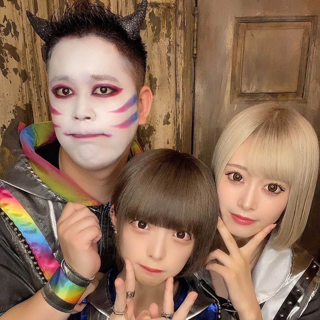 たっしーのインスタグラム：「レア度★★★★☆ ＊ #モノクローン #虹色担当 #たっしー #アイドル」