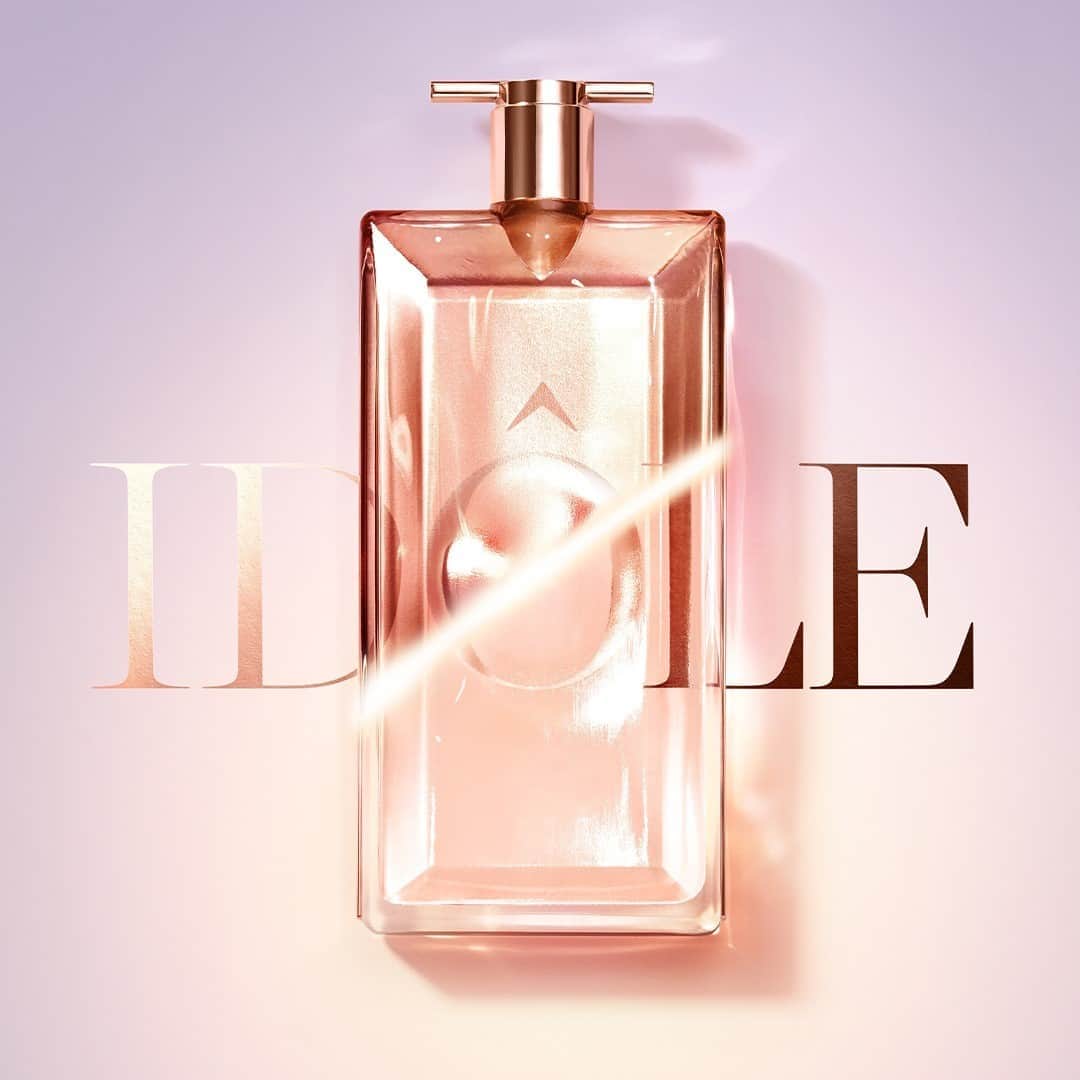 Lancôme Officialさんのインスタグラム写真 - (Lancôme OfficialInstagram)「The femininity of tomorrow is reflected in this new incandescent olfaction. A flamboyant floral heart enveloped in a vibrant chypre with sensuous vanilla for a more intense clean and glow accord. Idôle L’Intense: now available in Europe and in the US starting in January 2021.  #Lancome #IdoleLIntense #Fragrance​」9月12日 17時59分 - lancomeofficial