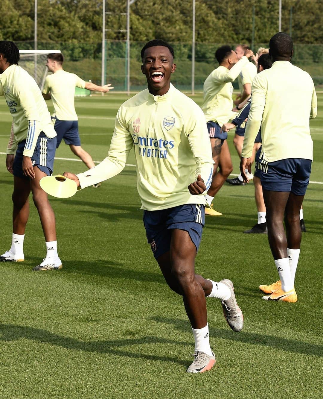 アーセナルFCさんのインスタグラム写真 - (アーセナルFCInstagram)「😍 There's no day like matchday - let's go Gunners!⁠ ⁠ #Arsenal #ARSFUL #Nketiah #AFC #premierleague #COYG」9月12日 18時01分 - arsenal