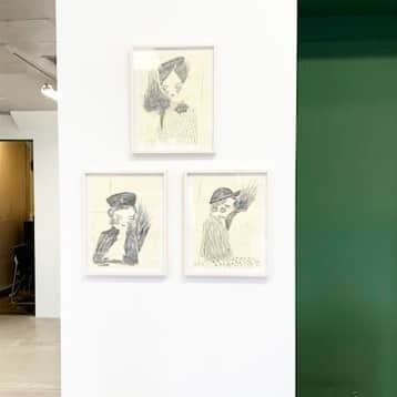 小林エリカのインスタグラム：「CADAN Showcase03にYutaka Kikutake GalleryよりRadium Girlsのポートレート作品で参加させていただいています。 → CADAN Showcase03 あなたの「顔」が見たかった 2020 年 9 月 11 日(金)- 10 月 4 日(日) 営業時間：火〜金　11時-19時　土、日、祝　11時-17時 定休日：月（祝日の場合は翌平日）*9月23日（水） CADAN 有楽町 住所:東京都千代田区有楽町1-10-1 有楽町ビル1F  電話番号:070-6464-1438  #有馬かおる （MISAKO & ROSEN） #石原延啓 （nca  nichido contemporary art) #伊勢克也 （Sprout Curation） #小林エリカ （Yutaka Kikutake Gallery） #駒井哲郎（ギャルリー　サン・ギョーム） #五月女哲平 （青山｜目黒） #佐藤純也 （青山｜目黒） #佐藤允 （KOSAKU KANECHIKA） #中原昌也 （Sprout Curation） #中野浩二 （XYZ collective） #西村有 （KAYOKO YUKI） #シュテファン・バルケンホール （小山登美夫ギャラリー） #南川史門 （MISAKO & ROSEN） #山元彩香 （タカ・イシイギャラリー） #山本桂輔 （小山登美夫ギャラリー） #横山裕一 （ANOMALY） キュレーションSprout Curation #志賀良和 （敬称略） https://cadan.org/ @cadan_insta」