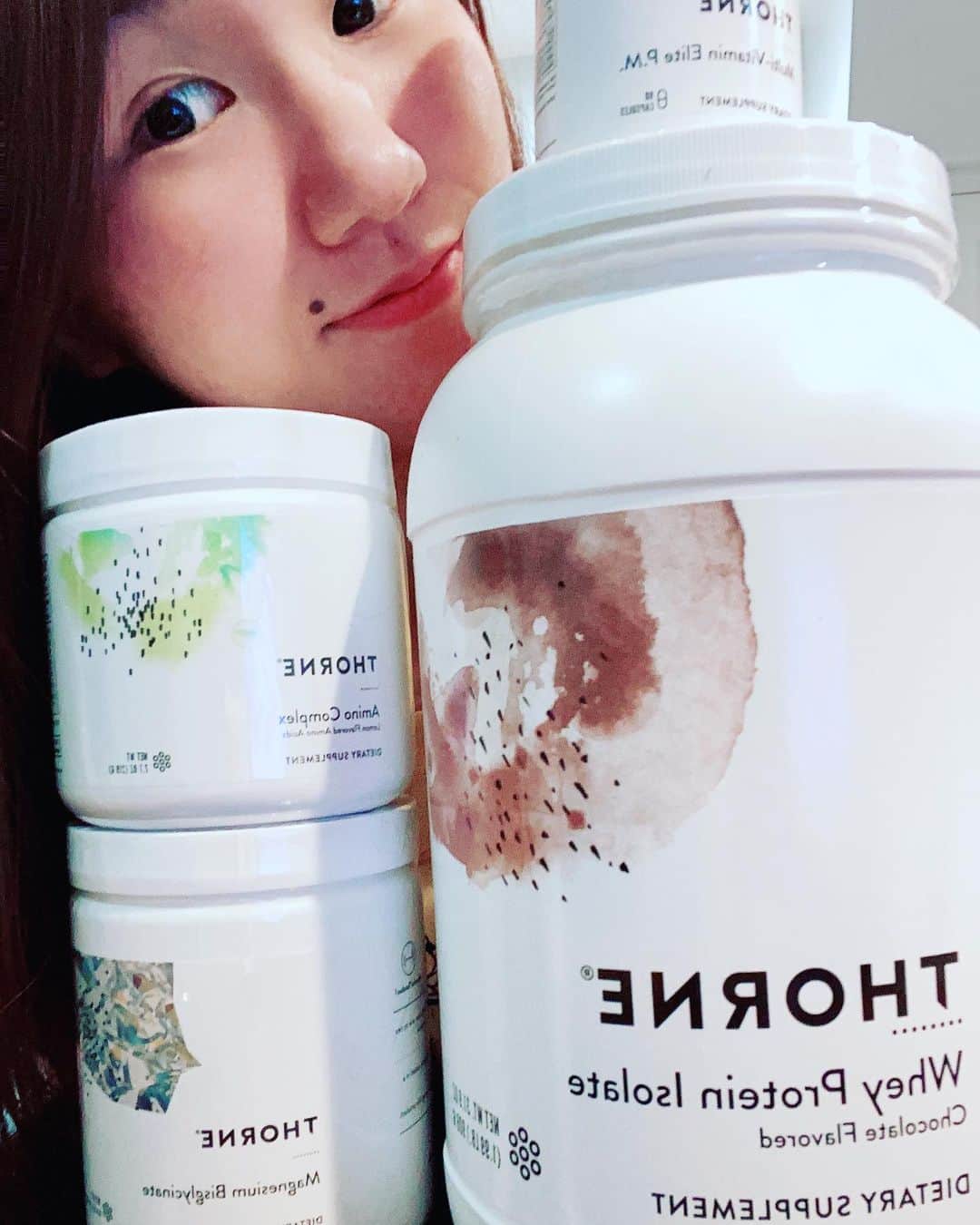 のインスタグラム：「I received @thorneresearch protein and supplements from ufc sponsor. Thank you so much.🙏❤️  #thorneresearch #protein #supplements」