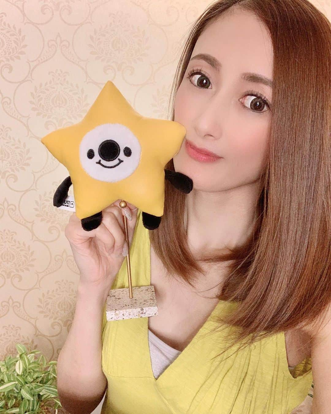 松永遥華のインスタグラム：「🍄イチナナ秋のキノコ狩り🍄 イベント参戦中 現在5位 (9/12現在)  上位目指してます✊  まさかの激戦イベントで、 超トップライバーさんに混じってます😱💦💦💦💦  明日9/13最終日  皆さん 是非エール、シェア、無料ギフト、 そして盛り上げに‼️ 是非遊びに来てね💕💕💕💕  【配信時間】 9/12 11:30〜 21:00〜  #17 #17live #イチナナ #イチナナライバー #イチナナライブ #イチナナ公式ライバー #イベント#参戦#17liver」