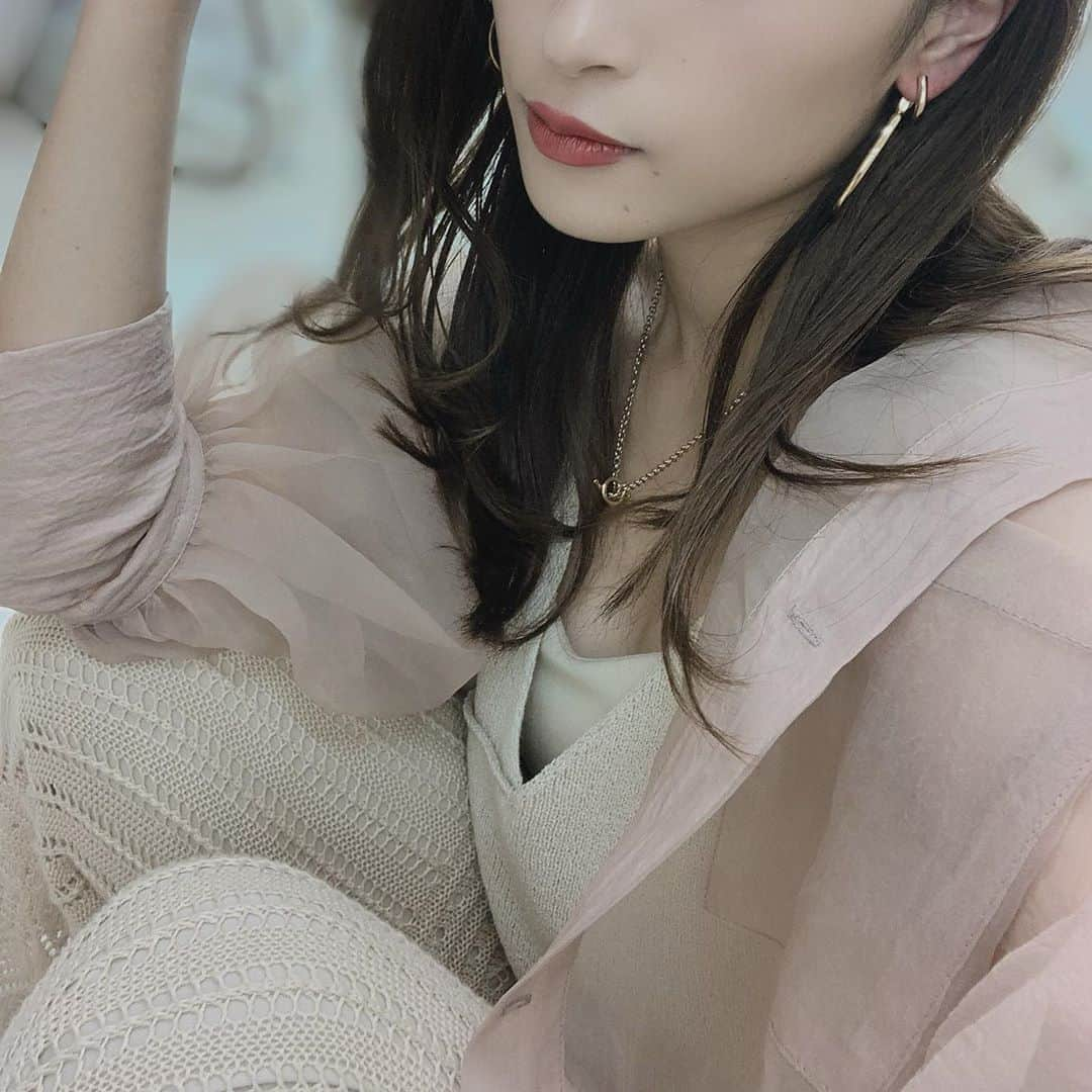 二瓶有加さんのインスタグラム写真 - (二瓶有加Instagram)「. アルバム衣装好きすぎる〜 . . mini album soleil 2020.10.7発売💿 . . #PINKCRES #アルバム」9月12日 10時20分 - niheeeey.pink1020