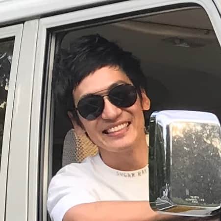 浜本広晃さんのインスタグラム写真 - (浜本広晃Instagram)「新しい動画UPしました！ とろサーモン村田の愛車、ランクル！ キャンプ行きたくなる😆  youtube.com/c/VINTAGECARLIFE  #ランクル #78プラド」9月12日 10時25分 - hammer0215