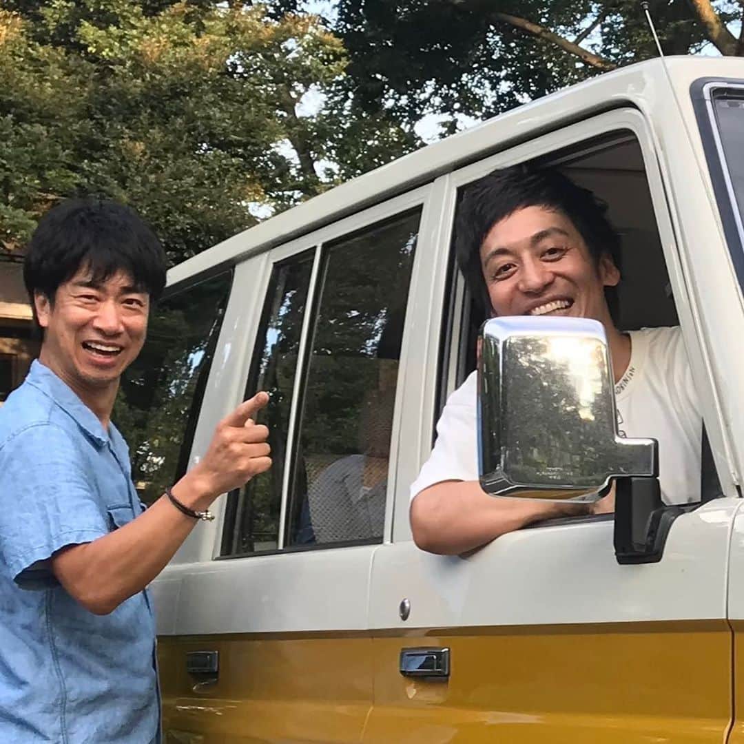 浜本広晃さんのインスタグラム写真 - (浜本広晃Instagram)「新しい動画UPしました！ とろサーモン村田の愛車、ランクル！ キャンプ行きたくなる😆  youtube.com/c/VINTAGECARLIFE  #ランクル #78プラド」9月12日 10時25分 - hammer0215