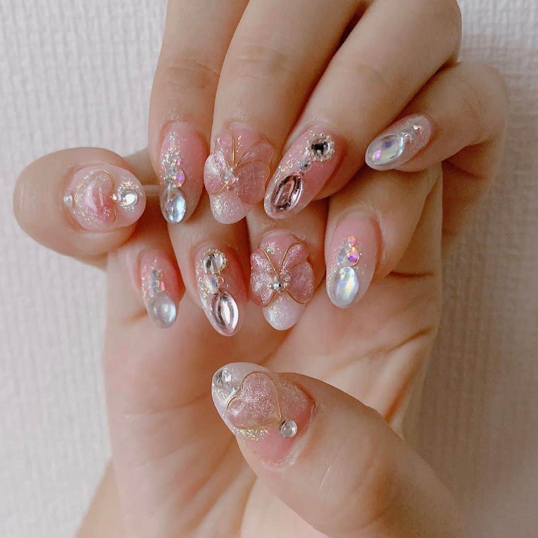 太田里織菜のインスタグラム：「. . now nail(◍ ´꒳` ◍)🎀 . #らぶどる　#marvelousネイル #nail #ネイル #ネイルデザイン」