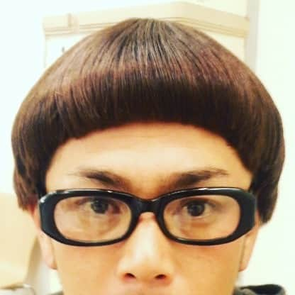 遠藤章造さんのインスタグラム写真 - (遠藤章造Instagram)「皆さまお疲れ様です。近くYouTubeにて質問に答える企画をやる予定です。何でも構いませんどしどし質問して下さい〜🙏 #遠藤章造#ココリコ#youtube #マッシュルームカット #何故#質問」9月12日 11時18分 - shozoen