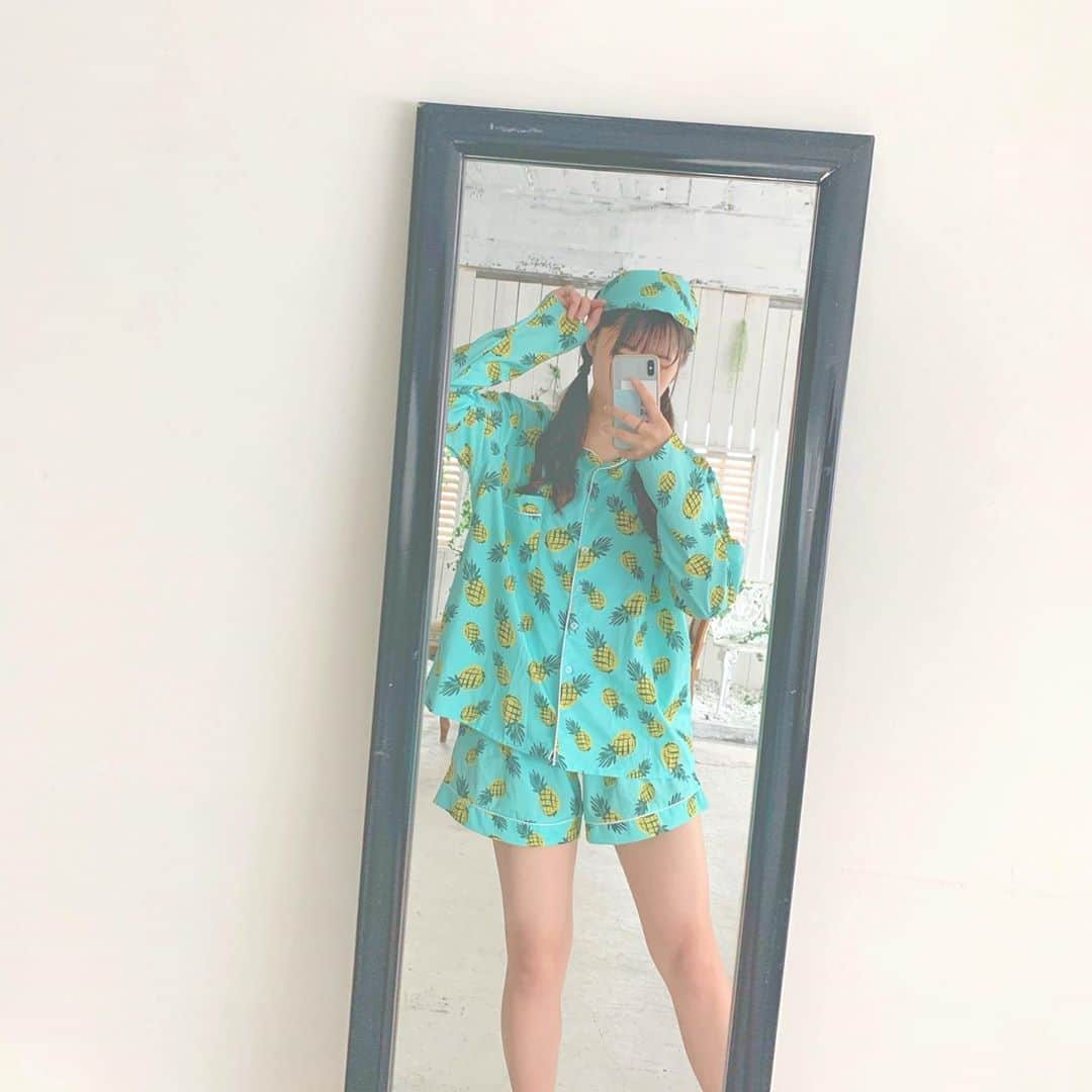 れなさんのインスタグラム写真 - (れなInstagram)「. 💚🍍💚 ・ ・ #パジャマ #衣装 #mirror #mirrorselfie #静岡 #アイドル #アイドル好きと繋がりたい #selfie #instagram #instagood #instalike #lll #l4l #ロザリオクロス #rosariocross」9月12日 11時21分 - rena_rosario_c