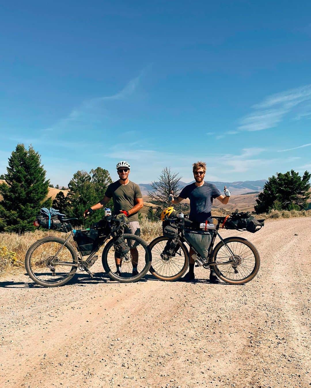 Alex Strohlさんのインスタグラム写真 - (Alex StrohlInstagram)「The final stage of the Gravel Ride Across Montana! We finally crossed into Idaho after a few days of heinous headwinds 🤪 and 505 miles of total riding.   People have asked what was the highlight of the trip and to me it was definitely being away from cell service for long periods of time. Whenever we’d go into town and inevitably get service it would become this stressful event where you feel like you have to catch up with the daily internet noise. Such a beautiful feeling knowing that no-one expects anything from you when you’re off grid... I’m going to miss that! Thanks to all of you guys who’ve sent messages of encouragement along the way, means a lot to me.  Photo captions below: #1: the final day Crossing Lehmi Pass and seeing Idaho for the first time on the other side. The end of the ride... #2: the route we took consisted of a lot of gravel roads that @isaacsjohnston meticulously researched & improvised at the same time.  #3: Our typical post dinner reading time. This was a special night as night temps were going to be under 35 degrees and we got a last minute booking at this epic USFS cabin by a lake. #4: On the last day, heading towards our final climb. Headwind: ON. #5: trying to get 5000 calories per day involved some drastic menu options #6: @isaacsjohnston filming sunrise at Twin Lakes, MT. #7: climbing another pass into the Big Hole Valley #8: The winds have finally calmed for our last night on the road.  #9: Typical scene of the Big Hole Valley, what a gem of a place. The entire valley seems to be sub-irrigated and the grass is still green in late August / early sept!  #10: one of my favorite section of roads during the trip near Georgetown Lake.   The film photos of the trip are in @statefilm’s capable hands and I cannot wait to see the first rolls come out.. If you want to hear about the book release, sign up to my newsletter on my site 🙏🏻」9月12日 11時27分 - alexstrohl