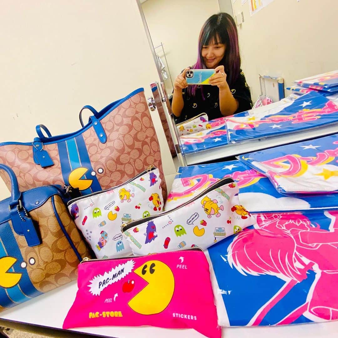 桃井はるこのインスタグラム：「#バンナムフェス のわたしの楽屋( ◜௰◝ ) #BD発売記念 #東京ドーム #ワンダーモモ #パックマン」