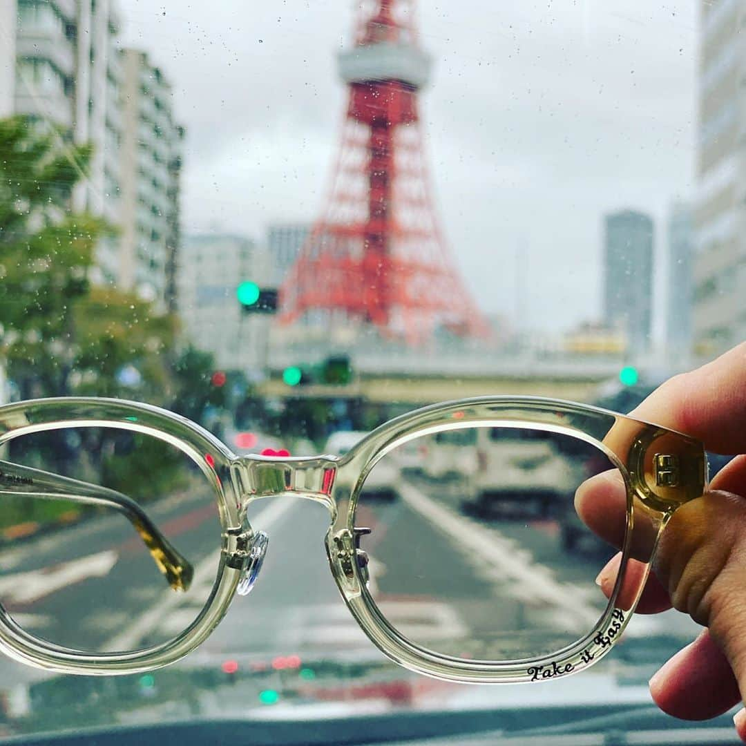 上田剛史さんのインスタグラム写真 - (上田剛史Instagram)「一番お気に入り❗️めちゃカッコイイ🕶 お洒落に決まる🤩🤩👍 ありがとうございます😊  ☆NSH☆  @n.s.h.9   #nsh  #takeiteasy」9月12日 11時53分 - tsuyoshi50