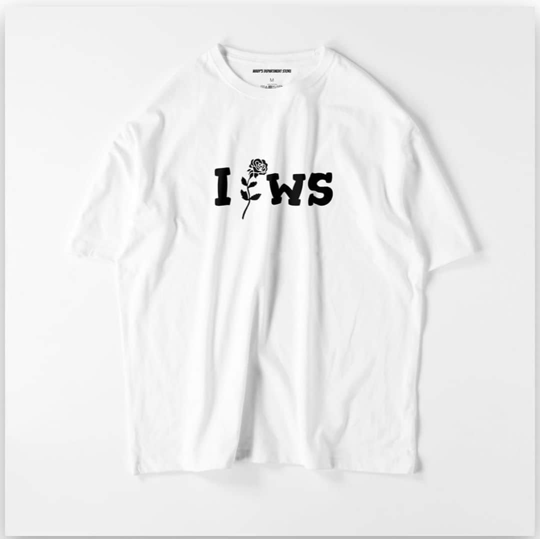 小谷昌太郎のインスタグラム：「I ROSE WAVY'S 10：00PM UPDATe 5980yen  今週のテーマはオマージュ  I love newyorkってめちゃめちゃ発想最高でダサいのに、ダサくなくて可愛くて、時代に左右されないデザインでとても好き そのアイデアに、命に限りがある花をサンプリングしました。 自分自身が花の様に太陽に向かって真っ直ぐ生きて生きたいって想いを込めてます。 シンプルですが、刺さる人に刺さればいいな」