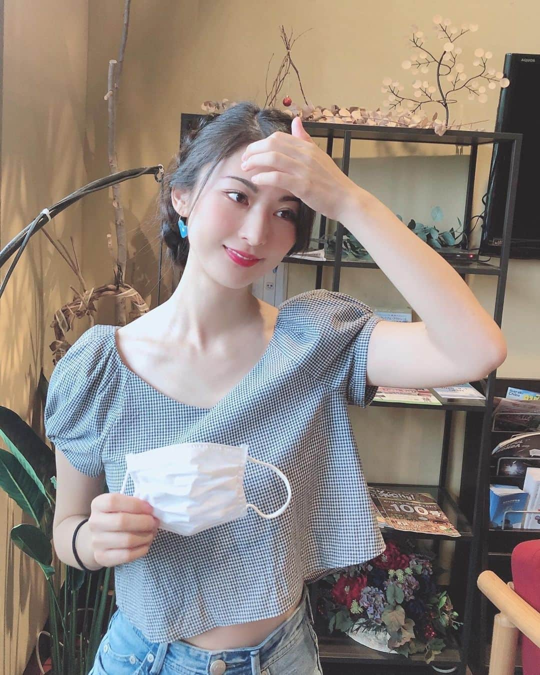 繭さんのインスタグラム写真 - (繭Instagram)「ㅤㅤㅤ ㅤㅤㅤ 相方がかわいいヘアアレンジをしてくれました☺️💕 一眼持ってきて写真もいっぱい撮ってくれたよ📷 また載せます🤲🏻 ㅤㅤㅤ #ヘアアレンジ #followme #followmejp #followjp」9月12日 13時21分 - mayumayu1008