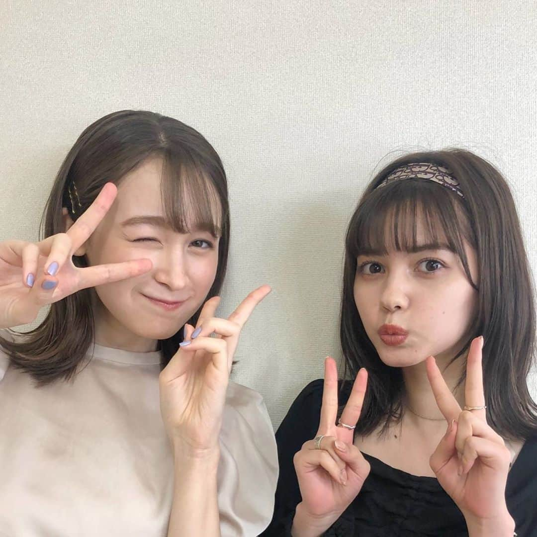 ViViさんのインスタグラム写真 - (ViViInstagram)「先日、とある撮影で編集部に 来てくれたサチと愛花💓 はぁ〜かわいい😍 私服姿もかわいいのです😘 楽しい企画も進行中なので お楽しみに！ みんなは週末なにやりますか？ コメントで教えてね✨✨ #vivi #藤井サチ #愛花 #erica #viviモデルは世界イチ可愛い #オフショット #モデル私服 #私服コーデ #かわいい女の子」9月12日 14時12分 - vivi_mag_official