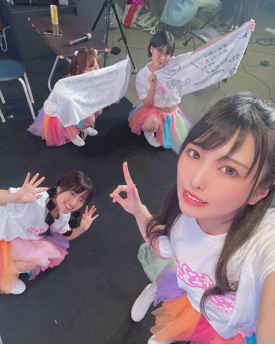 倉木しおりさんのインスタグラム写真 - (倉木しおりInstagram)「マシュマロ3d+ teamメレンゲ 加入したよっ🐣 アイドル業も頑張ります❤︎  #倉木しおり #av女優 #マシュマロ3d+ #teamメレンゲ #avアイドル #お兄ちゃん大好き」9月12日 14時19分 - shiori_kuraki