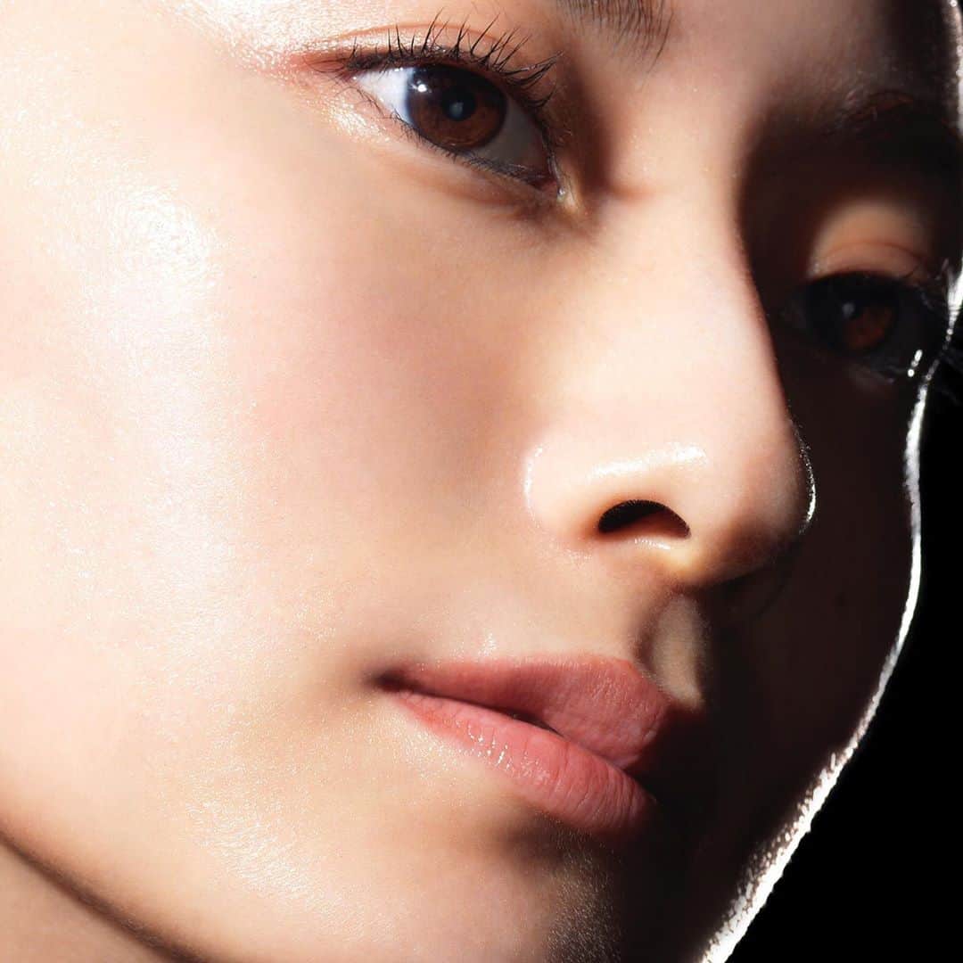 30'S WOMEN 未来へのエール【POLA B.A】のインスタグラム：「目指したのは、生命感あふれるようなハリ肌。﻿ ﻿ 2020年、生まれ変わったB.Aは、生命感あふれるようなハリ肌を目指します。﻿ 肌全体にハリネットワークが形成され、今まで以上にいきいきとした肌へ。﻿ ﻿ ハリネットワーク：肌表面上にハリ感を与える化粧膜﻿ ﻿ #ポーラ #ポーラba #polaba #美しさの98パーセントは眠っている #可能性ばかりの肌たちへ #ハリ肌 #ハリ」