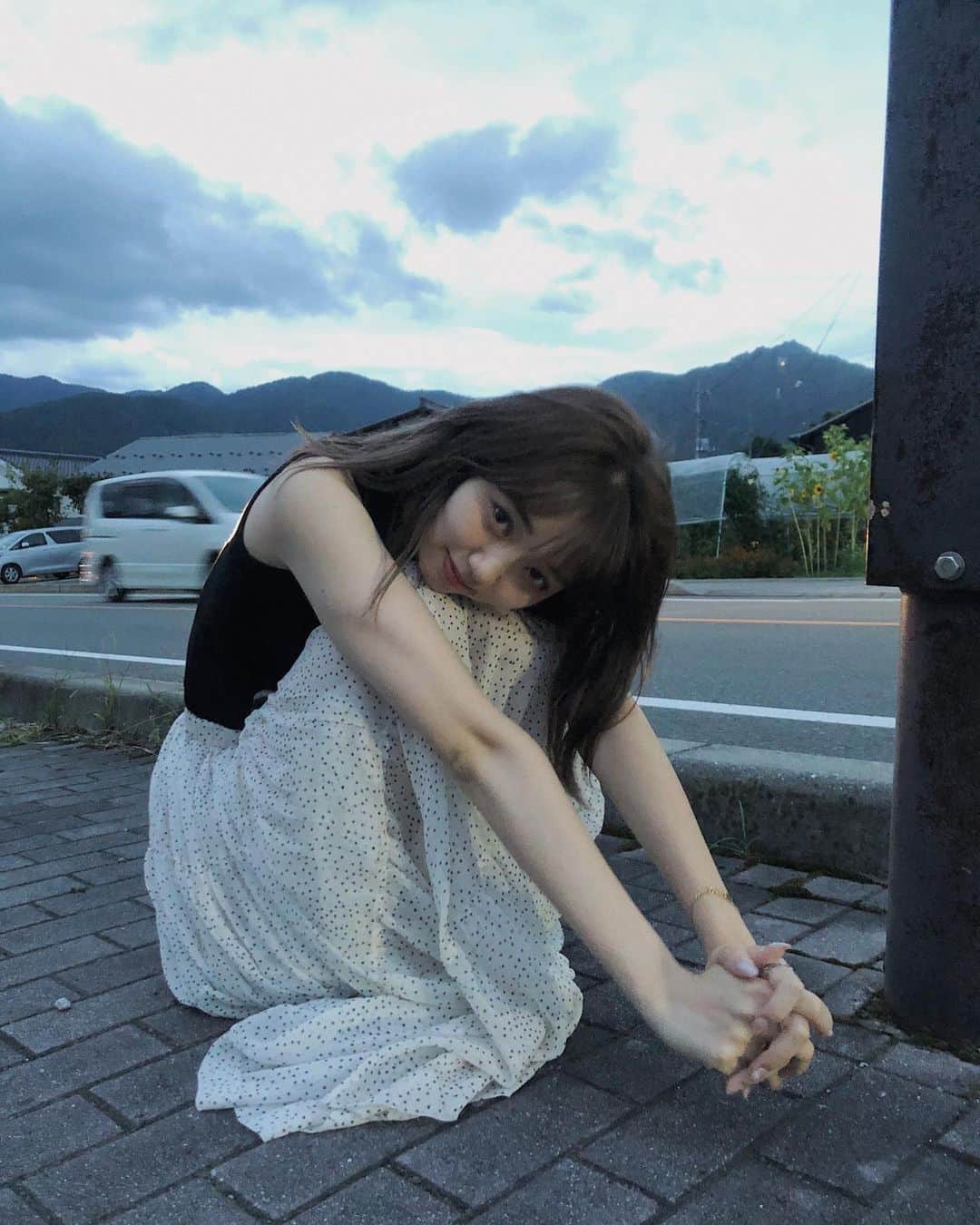 江野沢愛美さんのインスタグラム写真 - (江野沢愛美Instagram)「スカート裾ついちゃった🥺 #タグは2枚目 #ootd #私服」9月12日 15時15分 - enosawa_manami