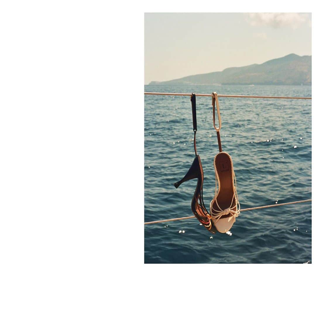 ロートルショーズさんのインスタグラム写真 - (ロートルショーズInstagram)「Neverending Summer. Sailing through the Eolian Islands, Italy - 2020  An analog photography project by Emma Scarafiotti ( @emma_nica ) #LautreChose」9月12日 16時09分 - lautrechose