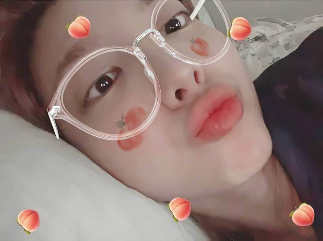 ナヨンさんのインスタグラム写真 - (ナヨンInstagram)「♪ 🍑 © twicetagram ↬#Nayeon #TWICE #나연 #트와이스 ♡」9月12日 16時12分 - twnayeon