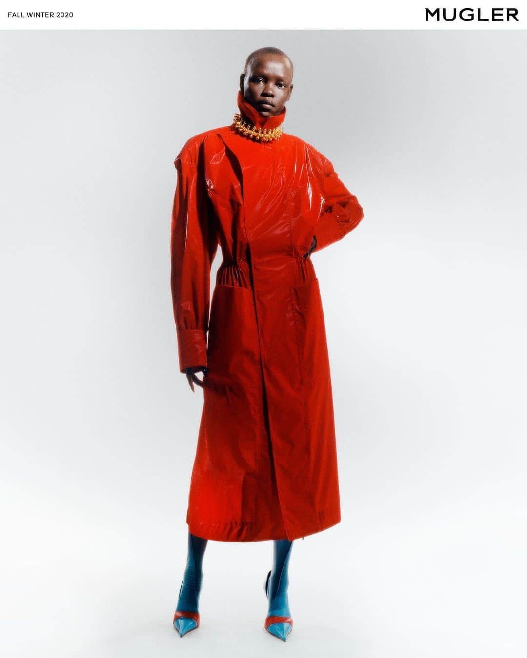 ミュグレーさんのインスタグラム写真 - (ミュグレーInstagram)「Grace is wearing the red techno trench coat from the fall winter 2020 collection now available @luisaviaroma  - - Photographer @arnaudlajeunie  #mugler」9月13日 3時30分 - muglerofficial