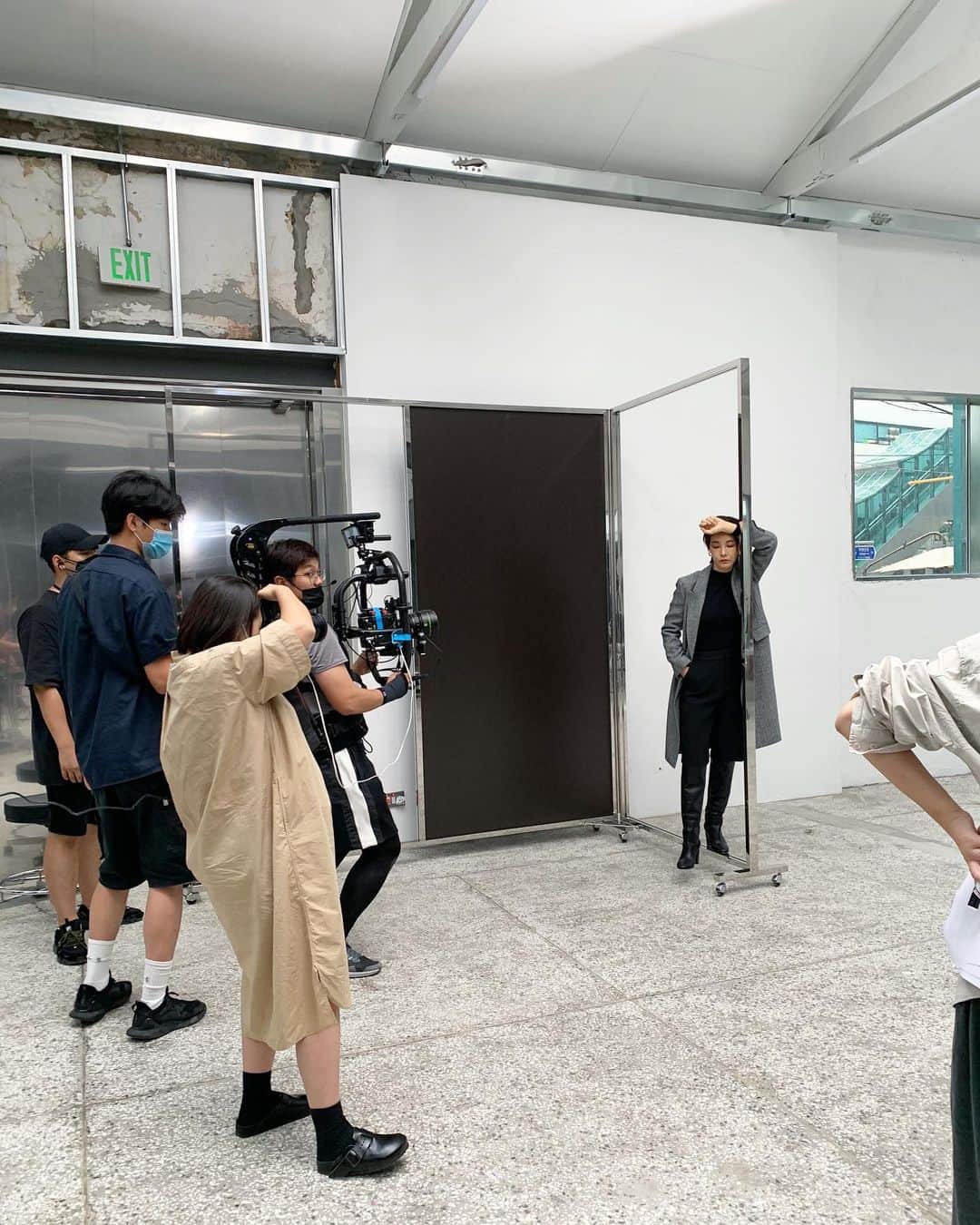 チン・ソヨンさんのインスタグラム写真 - (チン・ソヨンInstagram)「#열정터짐 #너무좋아신선혜실장님🥰 @studioioo」9月12日 18時46分 - jinseoyeon___