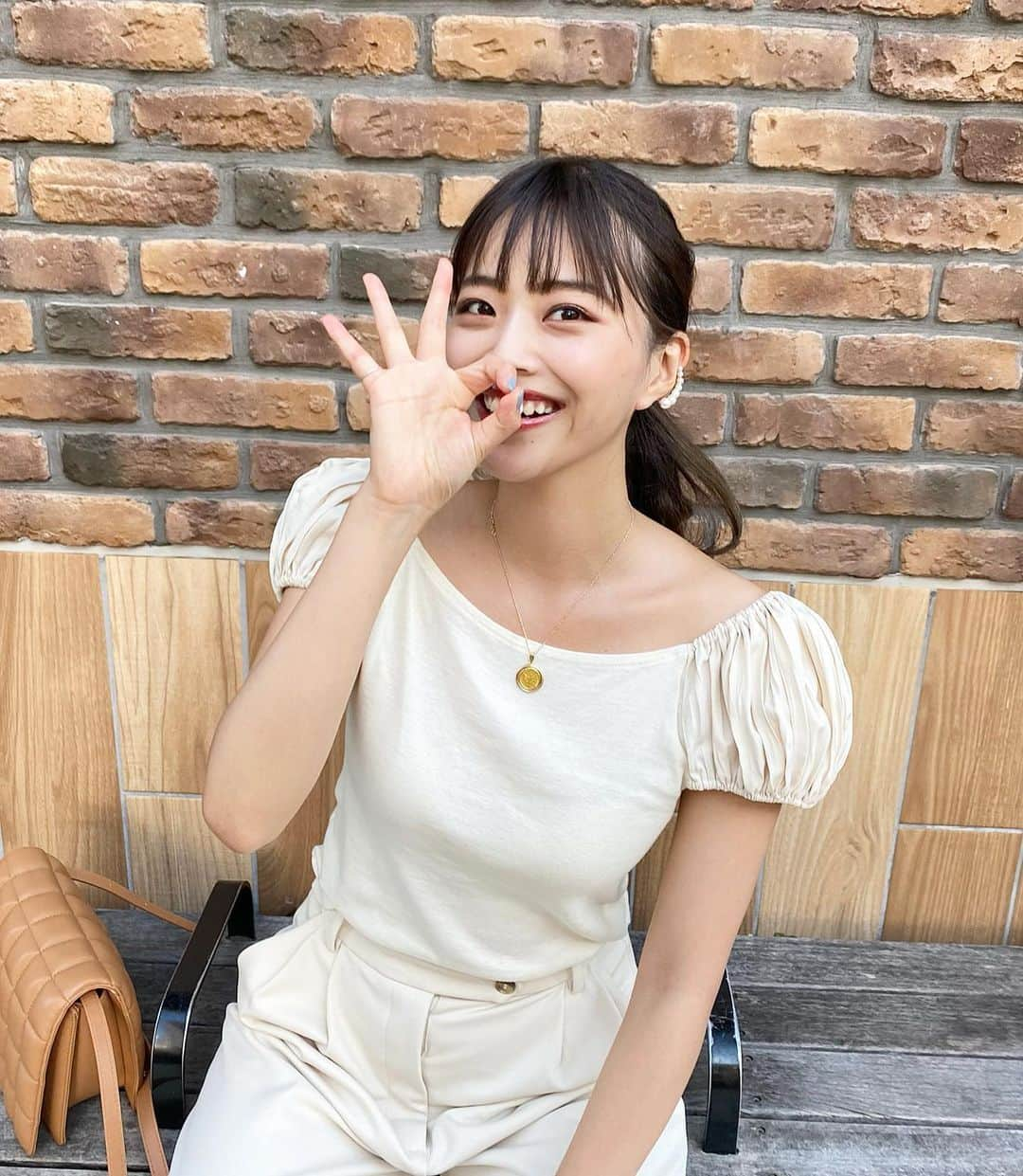 藤野結衣さんのインスタグラム写真 - (藤野結衣Instagram)「ワントーンコーデ❤︎💛❤︎ . . h&m×giulivaheritage 一目惚れ。 少し涼しくなったから過ごしやすくなって嬉しい☺️ . . 久々にフィルム現像してきた🎞 . . . #ファッション #code #ファッションコーデ #ワントーンコーデ #ベージュコーデ #randeboo #hm #aw #giulivaheritagecollection #吉祥寺」9月12日 18時39分 - yui_fujino