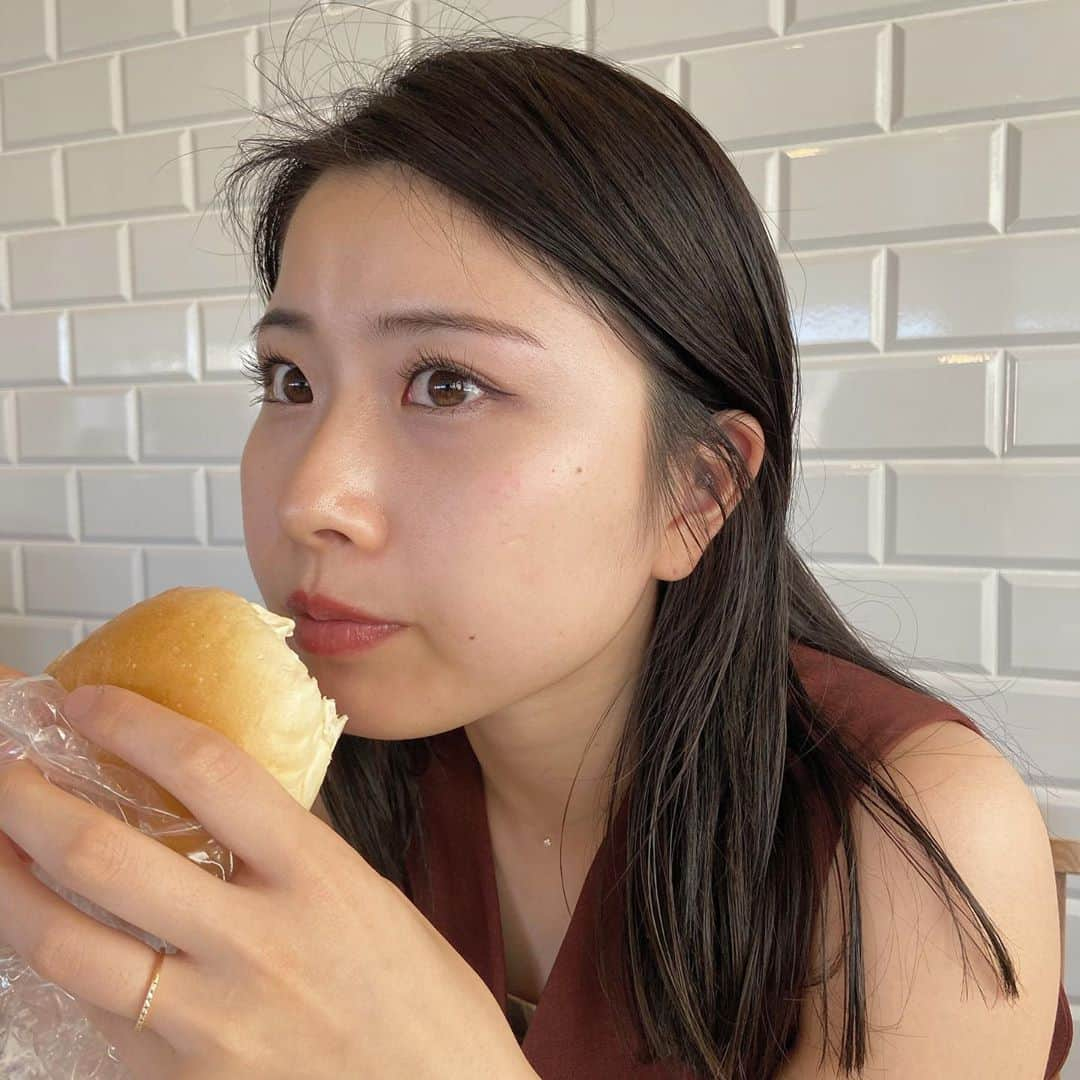 さくらさんのインスタグラム写真 - (さくらInstagram)「大好きなサニーサイドに行ってしまいました🥯﻿ ﻿ ここのベーグルが1番柔らかくておいしい🥳﻿ たぶん3個は余裕で食べれる🤣﻿ ﻿ 大阪にいる方はぜひ🥐﻿ ﻿ #ドアップ #sunnyside﻿ #sakuchallenge ﻿ #薬学生#腹筋女子﻿ #筋トレ#筋トレ女子#腹筋#おしり#fitness#ダイエット　﻿ #bodymake#homeworkout#bodycombat#hiitworkout #diet#healthylifestyle#gym#booty」9月12日 18時47分 - sakufitness