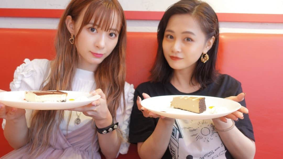 生田衣梨奈さんのインスタグラム写真 - (生田衣梨奈Instagram)「♥推しさんと会えた♥﻿ ﻿ ﻿ 新垣里沙さん(推しさん)とランチしました❤﻿ ﻿ めちゃくちゃ楽しかったです❤﻿ ﻿ 久しぶりに会ってたくさんお話したっちゃけど。。。﻿ やっぱり推しさんしか勝たんでした♥﻿ ﻿ ﻿ 先輩なんですけど﻿ 普通にいろんな事を話せるお姉さんです！❤﻿ ﻿ ﻿ モーニング娘。は歴史の長いグループですけど﻿ 卒業した後もこうして交流があって﻿ とても幸せです♥﻿ ﻿ ﻿ 推しというのは申し訳ない方はこれから推しさんと﻿ 言いましょう笑笑﻿ ﻿ ﻿ ﻿ #morningmusume20 #モーニング娘20﻿ #helloproject  #顔面国宝﻿ #えりぽんかわいい #アイドル﻿ 存在が #インスタ映え #かわいい﻿ #Love #beauty﻿ #followme #makeup﻿ #Instagram #instagood﻿ #메이크업 #얼스타그램﻿ #ig_Japan #팔로미﻿ #フォロー歓迎 #ootd﻿ #ガキさん #新垣里沙 さん﻿ #生ガキ  #photo﻿ #いいね #写真﻿ #IDOL #골프﻿ #SELFIE #셀카」9月12日 19時08分 - erina_ikuta.official