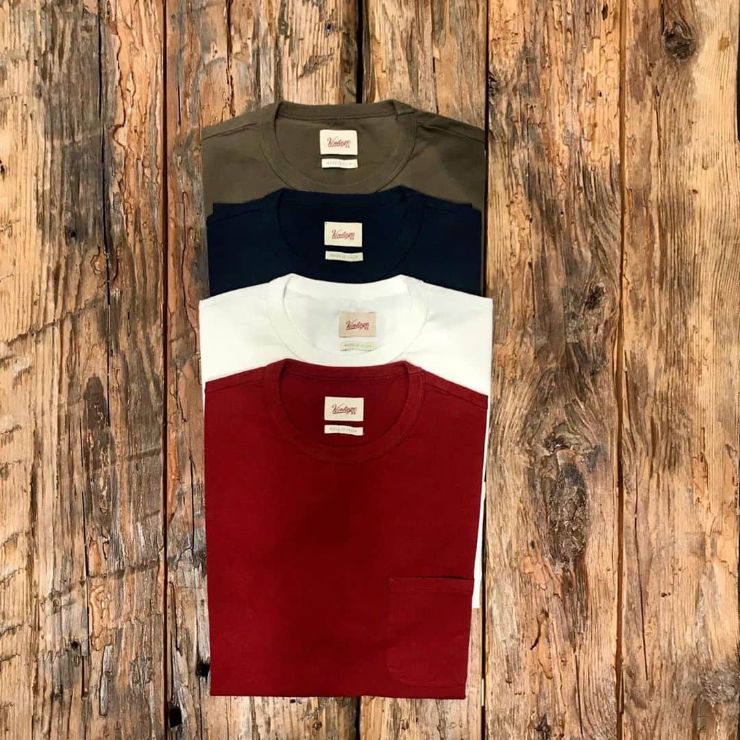 のインスタグラム：「New arrivals in our stores...  Military Roundneck  #Vintage55official #vintage55 #V55  #vintage #myvintage #totallook #look #vintageclothing #vintagestore #vintageshop #menswear #outfit #style #fashiongram #fashion #shopping #photooftheday #design #cotton #madeinitaly #madeinitalyclothing #lookman #football #iconic」