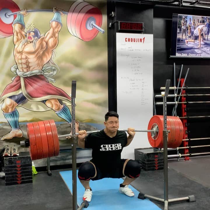 山本俊樹のインスタグラム：「- back  squat 270x10  雨ニモマケズ 風ニモマケズ 耐エテ勝ツ  @blackships_choujin1  #ウエイトリフティングやろうぜ  #耐えて勝つ #率先垂範 #FINELAB #CHRIO #CHERANDKER」