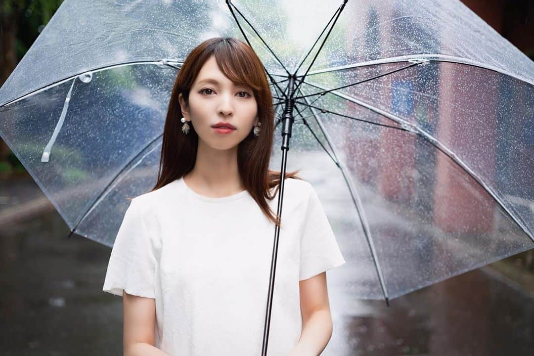 鹿野悠さんのインスタグラム写真 - (鹿野悠Instagram)「*☂*̣̩⋆̩ 雨に翻弄されるレースって観てる方は楽しいけど、現場は大変🚗 ³₃ . 明日の決勝も楽しみ🥰 #supergt  . . . #photoshoot #shooting #rainyday #撮影 #作品撮り #雨の日 #雨の日撮影 #portrait #portraitphotography #ポートレート撮影 #外苑前 #gaienmae #insta_japan #ig_japan」9月12日 19時41分 - harukano1204