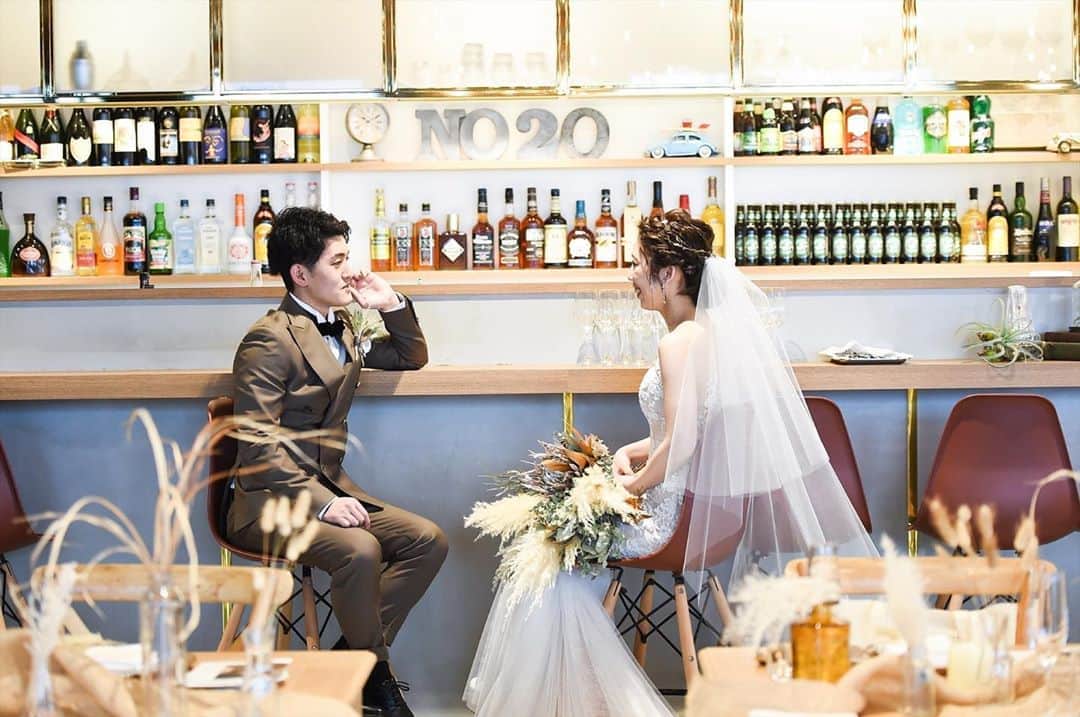 THE STYLE No.20 NEW YORK STYLE WEDDINGのインスタグラム：「2020年5月☆オープン2周年★ 口コミサイトの料理部門4年連続No.1獲得 No.20で自分たちらしい結婚式が叶う . ↓詳しくはHPをチェック↓ https://www.styles.jp/wedding/20f/ . 週末＆平日ブライダルフェアを開催しております メッセージ or ダイレクトメールからでも予約可能 . ↓ TEL ↓ 086-234-7310 . ↓ MAIL ↓ info-thestyle@styles.jpn.com . #thestyle #wedding #bridal #party #weddingparty #weddingphoto #weddingdress#starwedding #instagood #instalike #love #style #instapic  #結婚式 #結婚 #岡山結婚式 #ウェディング #プレ花嫁 #花嫁 #テーブルコーディネート #結婚式準備 #日本中のプレ花嫁さんと繋がりたい #ウェディングドレス #ウェディングフォト #ウェディングレポ #令和婚 #令和」
