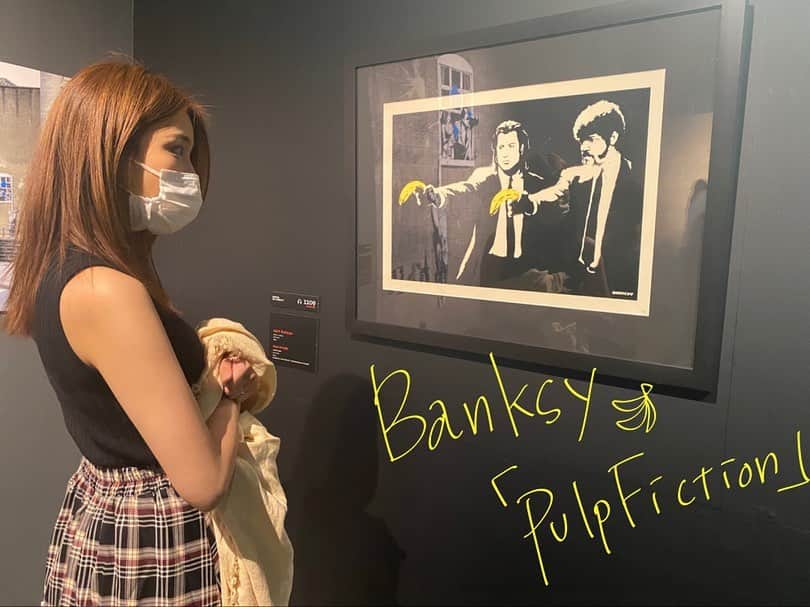東紗友美さんのインスタグラム写真 - (東紗友美Instagram)「🎬🍌Pulp Fiction🍌🎬 #banksy  #PulpFiction #movie  #quentintarantino  #🍌  @banksyjapan2020」9月12日 20時47分 - higashisayumi