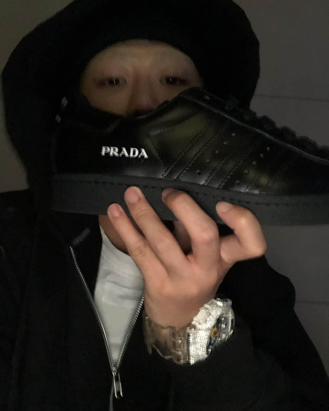 ソン・ファミンのインスタグラム：「@prada #pradaforadidas #제품협찬」