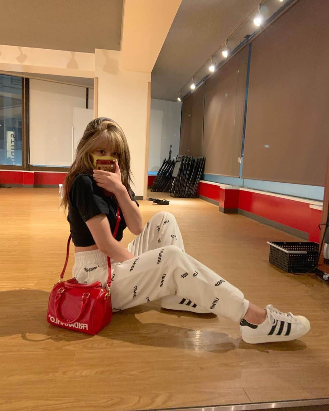 Takiさんのインスタグラム写真 - (TakiInstagram)「Officially a @liphop_official baby 💕💕💕」9月12日 20時57分 - taki_faky