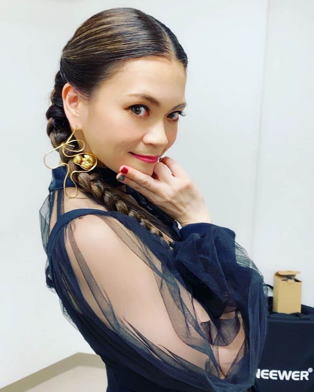 小柳ゆきのインスタグラム：「この後22:10頃 日テレ「THE MUSIC DAY」に出演します！  観れる方は是非✨  . .   #themusicday #小柳ゆき」