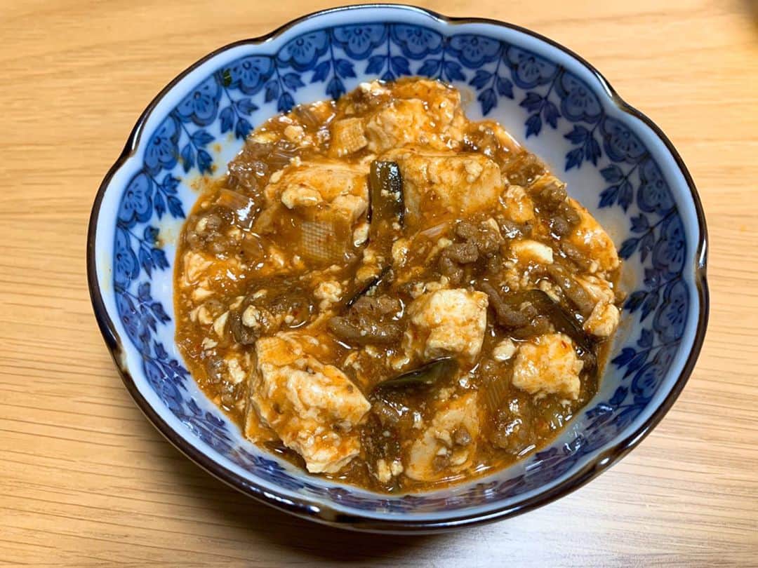 長富彩さんのインスタグラム写真 - (長富彩Instagram)「久々に四川麻婆作った！ 同じレシピなのに毎回なんか味が違う。使う材料かなー。 今日はめちゃくちゃ辛い🔥  #四川麻婆豆腐 #あやめし　#coocking」9月12日 21時13分 - nagatomiaya