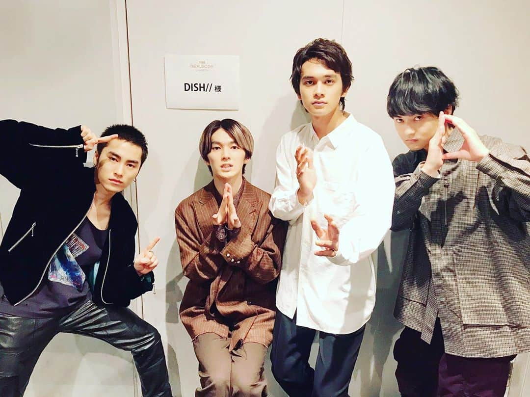 橘柊生のインスタグラム：「THE MUSIC DAY ありがとうございました。 なんかDISH//であの場に立ってることがとても不思議で終わった今でも嘘かも？って思ってしまってます笑  少しでも気になった方はDISH//のライブに遊びに来てください。 めっちゃかっけーので。」