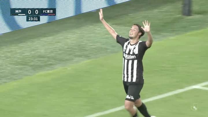 のインスタグラム：「安井選手のJリーグ初ゴール！⚽ Takuya Yasui with his first ever J.League goal! ⚽  #vissel #visselkobe #ヴィッセル #ヴィッセル神戸 #Kobe #神戸 #WeAreKobe #KobeForeverForward #一致団結 #JLeague #Jリーグ #DAZN」