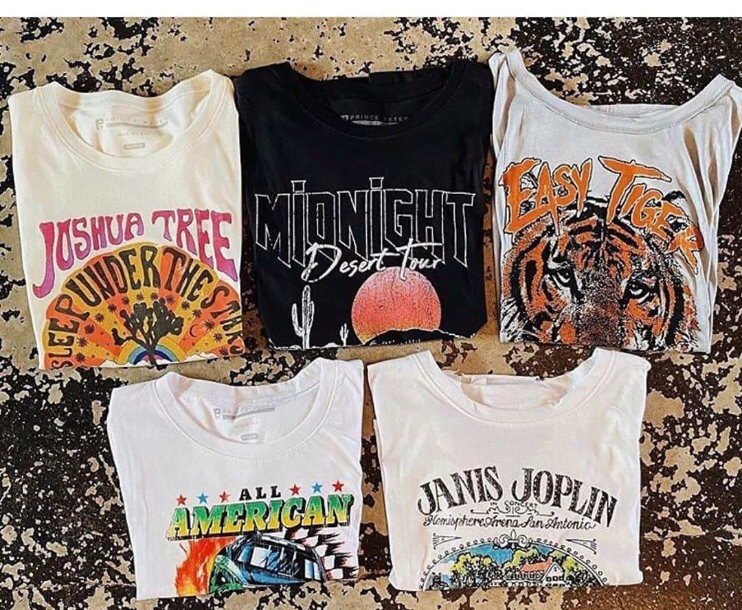 プリンス ピーターさんのインスタグラム写真 - (プリンス ピーターInstagram)「WE LOVE ❤️ GRAPHIC TEES 😍👍 DON’T YOU? #ootd #vintagegraphictees #bandtees #freepeople #lulus #nordstrom #fashioninspo #joshuatree #janisjoplin #easytiger」9月13日 3時39分 - prince_peter_collection