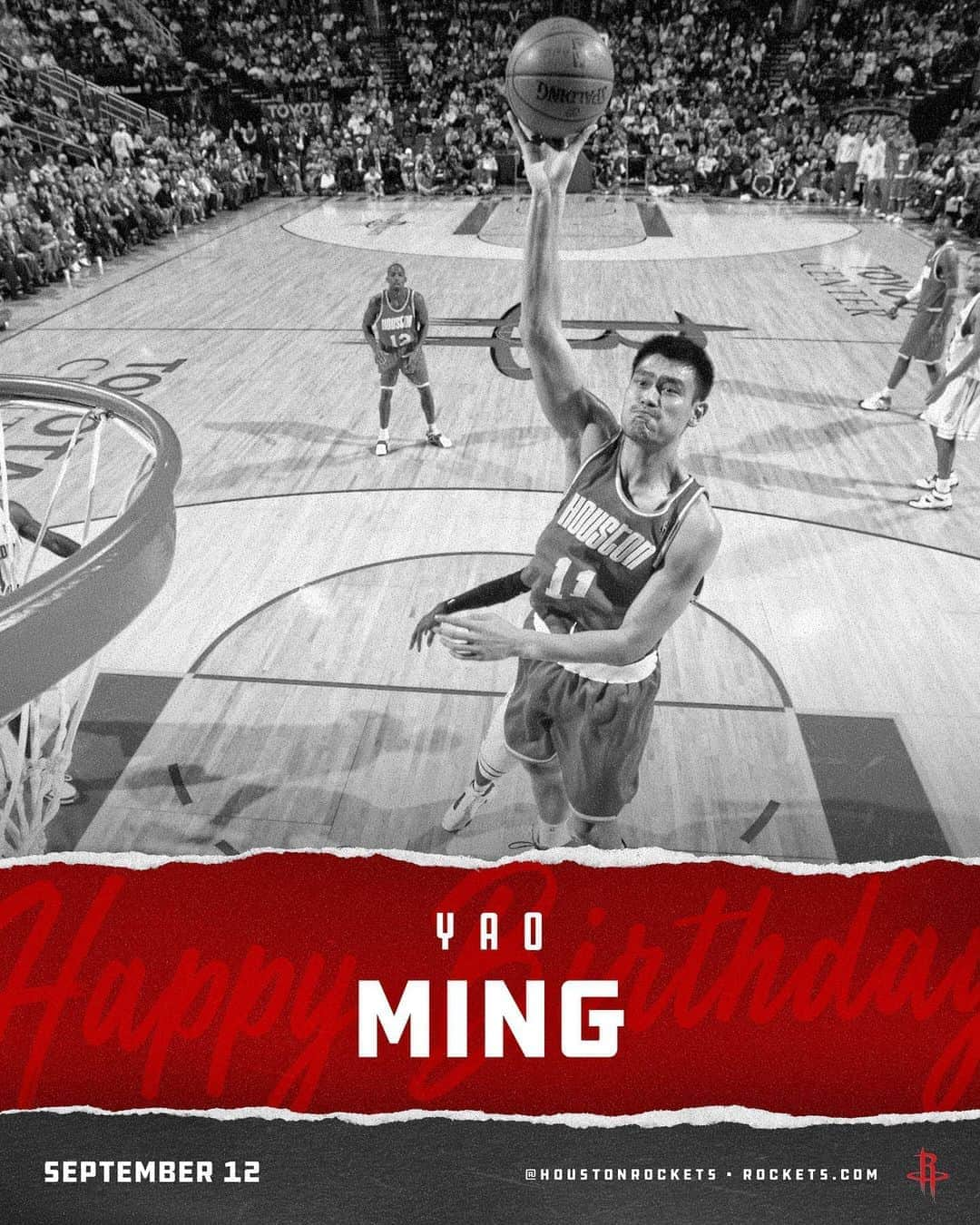 ヒューストン・ロケッツさんのインスタグラム写真 - (ヒューストン・ロケッツInstagram)「Happy Birthday to 8x #NBAAllStar and Hall of Famer, Yao Ming!」9月13日 3時35分 - houstonrockets