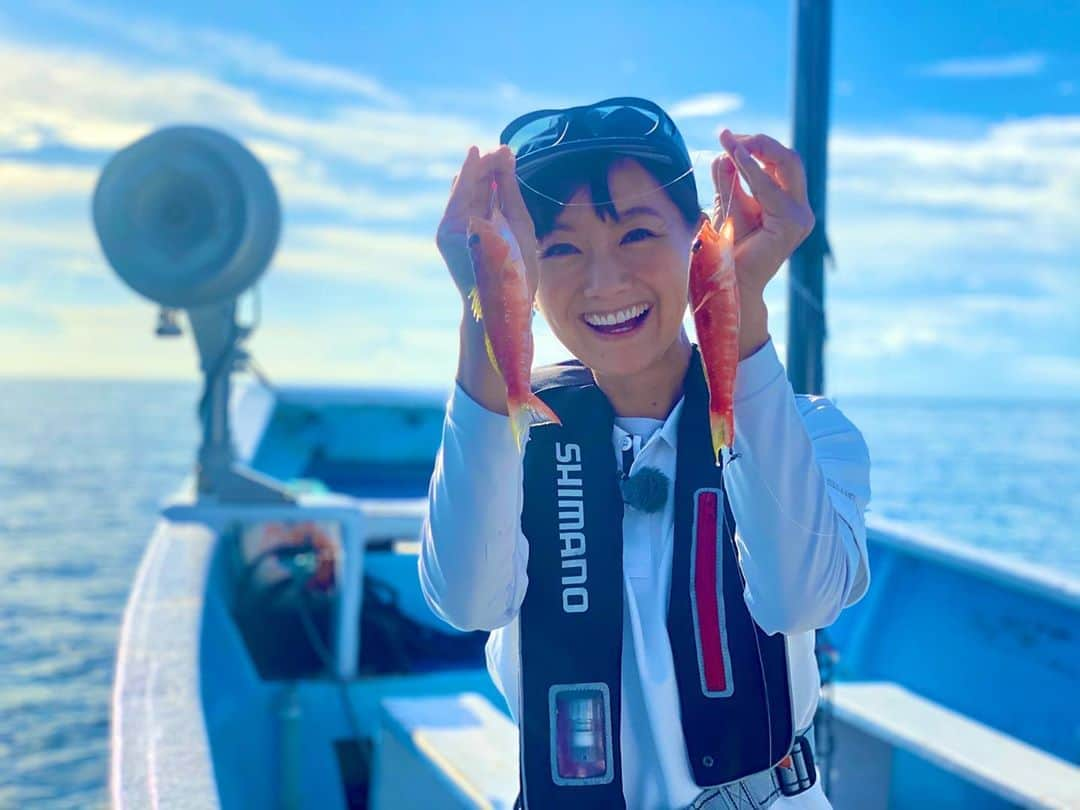 福島和可菜さんのインスタグラム写真 - (福島和可菜Instagram)「もちろん‼️‼️‼️大きいお魚が釣れた時は、 そりゃあもう嬉しいけど、  サイズや魚種に関係無く、 何かが釣れると言う事自体が嬉しい事🥰  可愛いお魚ちゃん✨🐟✨ ヒメコダイ😁  やっぱり釣りは最高じゃー☀️☀️☀️  詳細はまたお知らせしますね🤲  #実は #超 #美味しい #高級魚 #レア #お魚 #ヒメコダイ #キレイ #Love #fishing #釣り #最高 #好き過ぎる #可愛い #fish #海 #海の恵みに感謝 #ありがとう #SHIMANO #outdoor #active #sea #Ocean #釣りが出来る幸せ #smile #🎣 #🐟 #🌊 #☀️ #❤️」9月12日 22時48分 - fukushimawakana